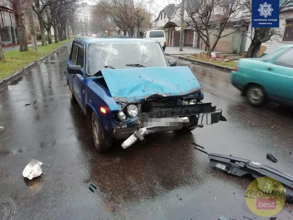 Аварія Лоб в лоб Житлорембудсервіс Renault Kanfoo та ВАЗ 21063