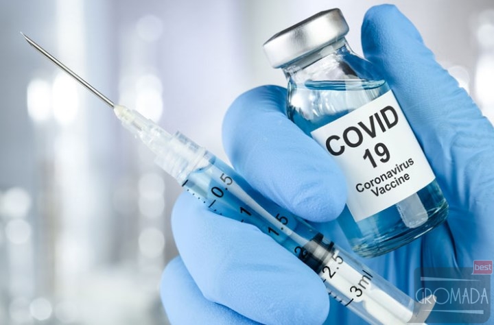 У МОЗ не виключили обов’язкову COVID-вакцинацію українців