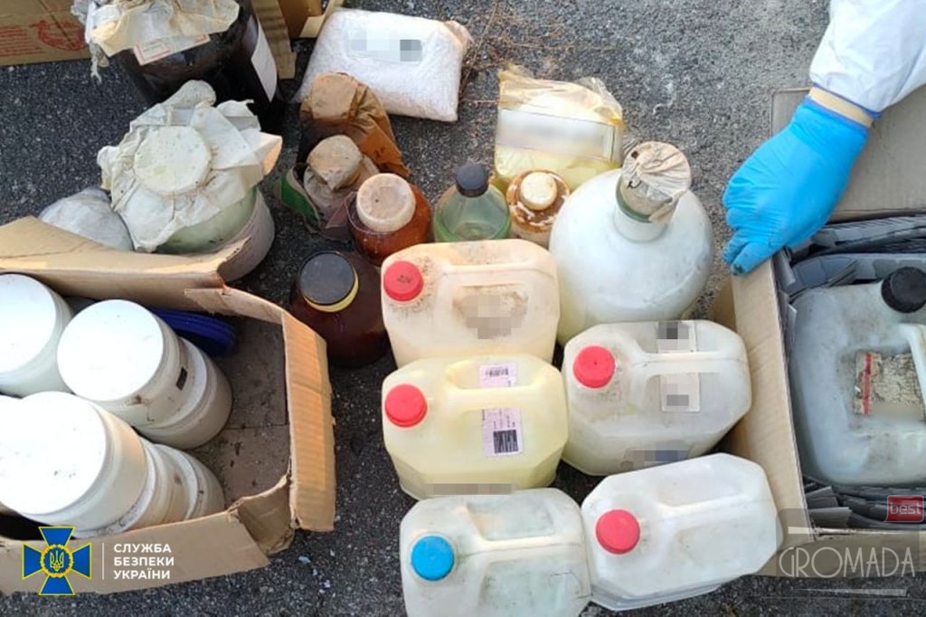 На Полтавщині викрили склад нелегального зберігання отруйних речовин