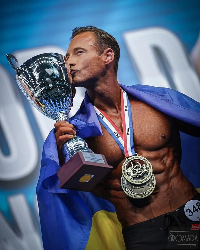 Кременчужанин став абсолютним чемпіоном світу з бодібілдингу ФОТО