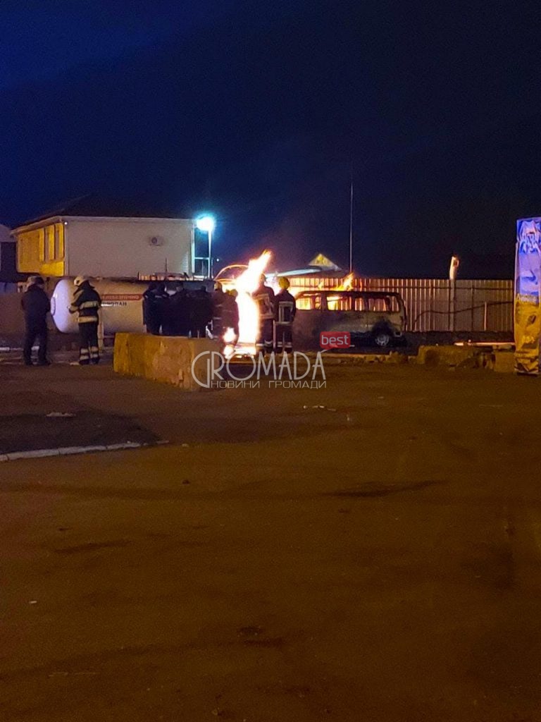Деталі нічної пожежі у Кременчуці на АЗС водій згорів ФОТО
