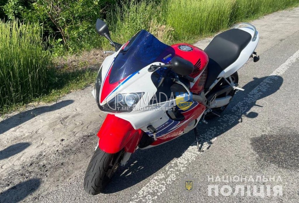 ДТП у Кременчуцькому районі мотоцикліст зіткнувся з вантажівкою